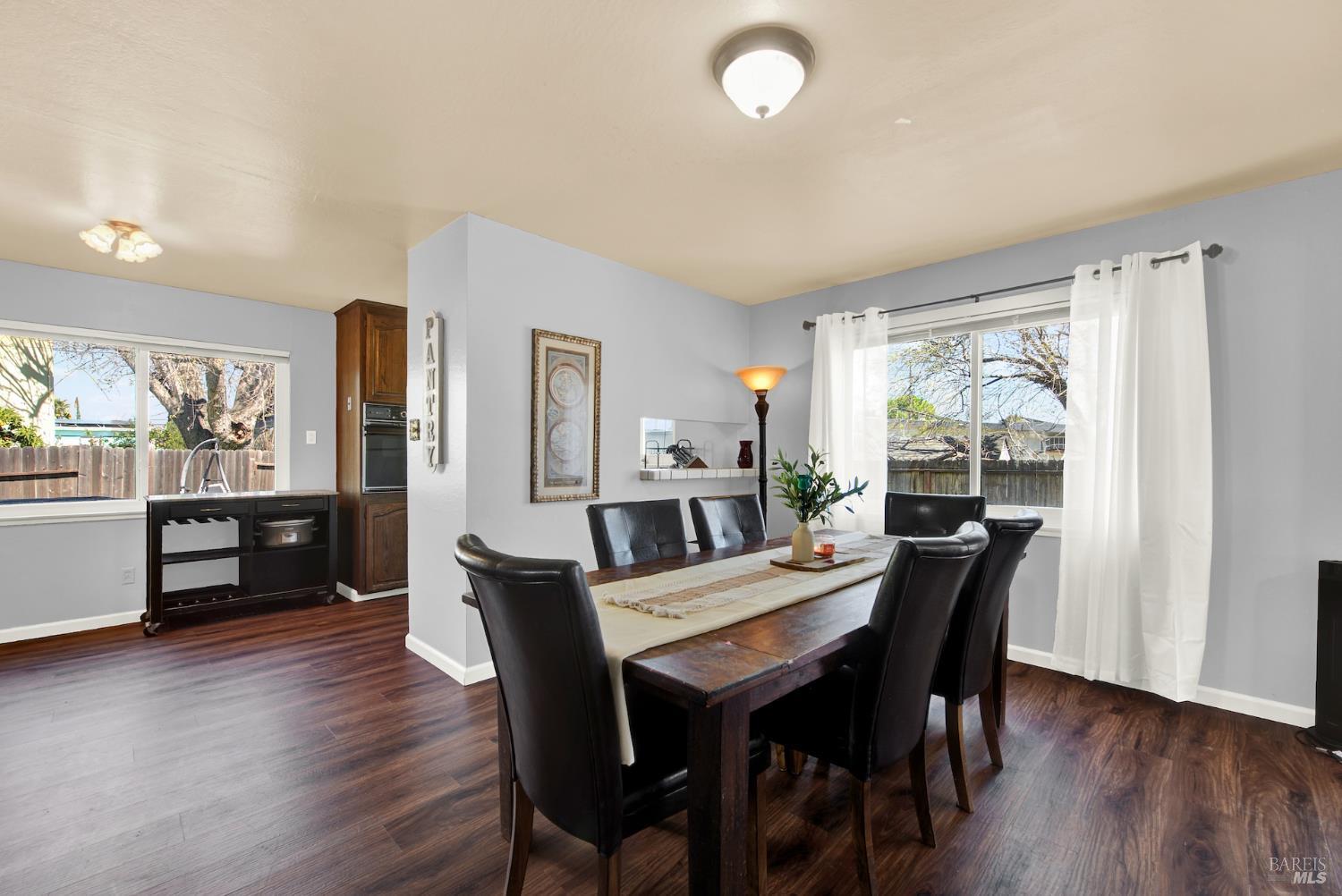 Detail Gallery Image 9 of 54 For 1424 Mckinley St, Fairfield,  CA 94533 - 4 Beds | 2/1 Baths