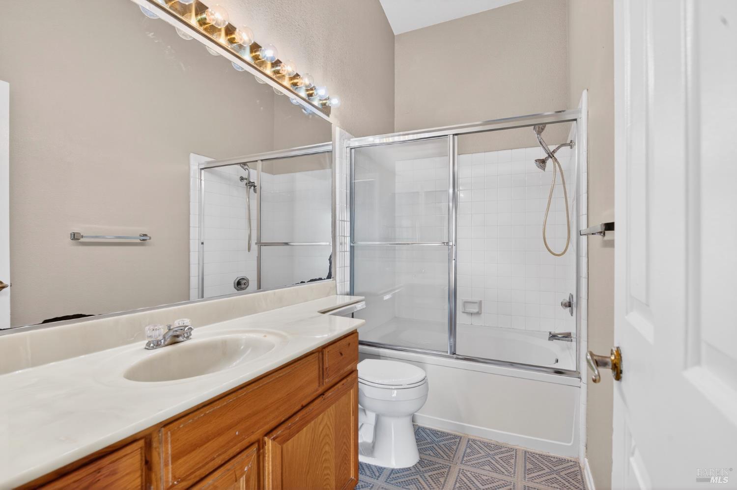 Detail Gallery Image 22 of 32 For 944 Bauman Ct, Suisun City,  CA 94585 - 3 Beds | 2 Baths
