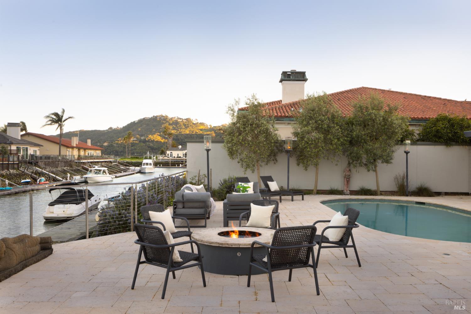 Detail Gallery Image 48 of 53 For 114 Jamaica St, Tiburon,  CA 94920 - 4 Beds | 4/1 Baths