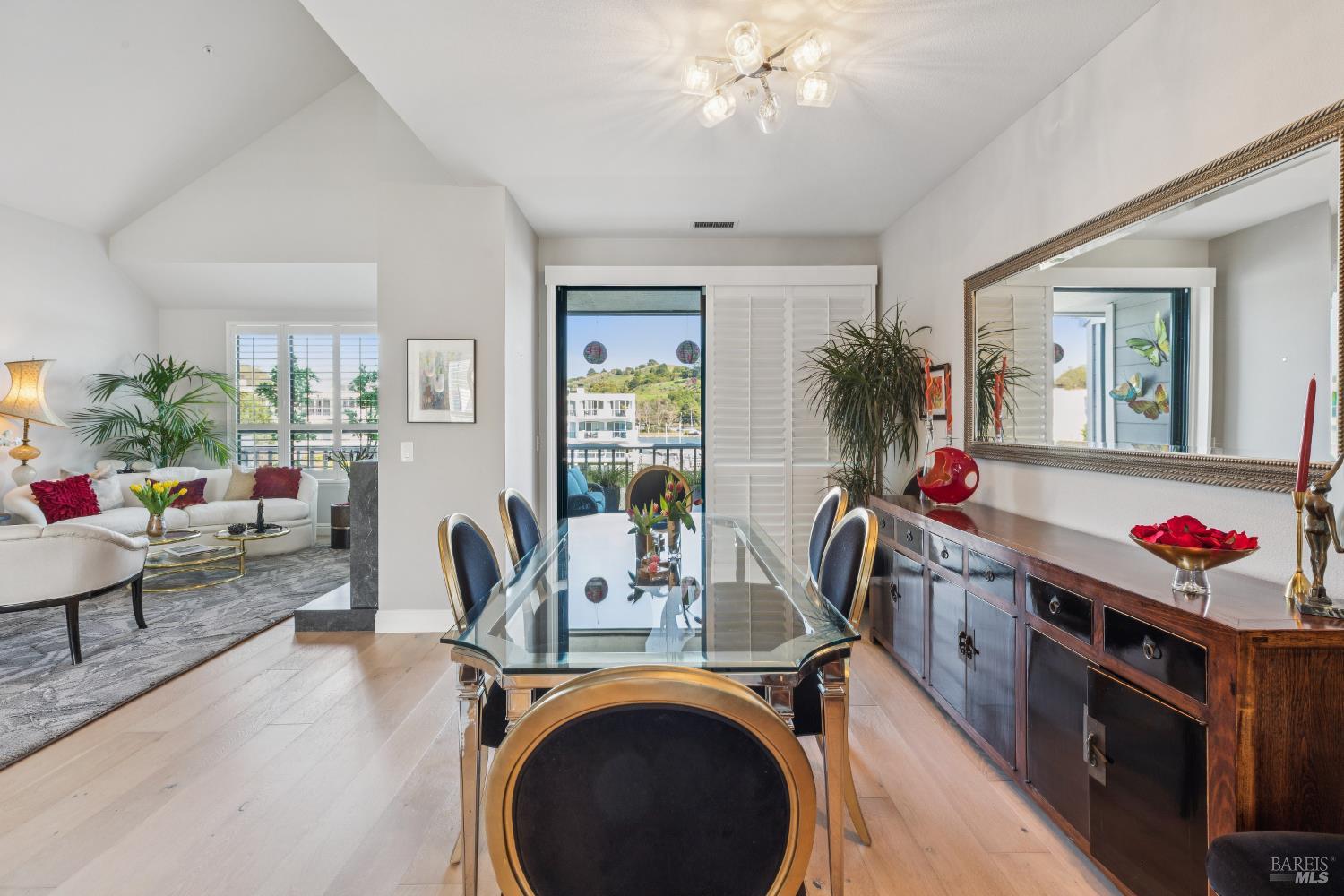 Detail Gallery Image 21 of 82 For 6060 Shelter Bay Ave, Mill Valley,  CA 94941 - 2 Beds | 2 Baths
