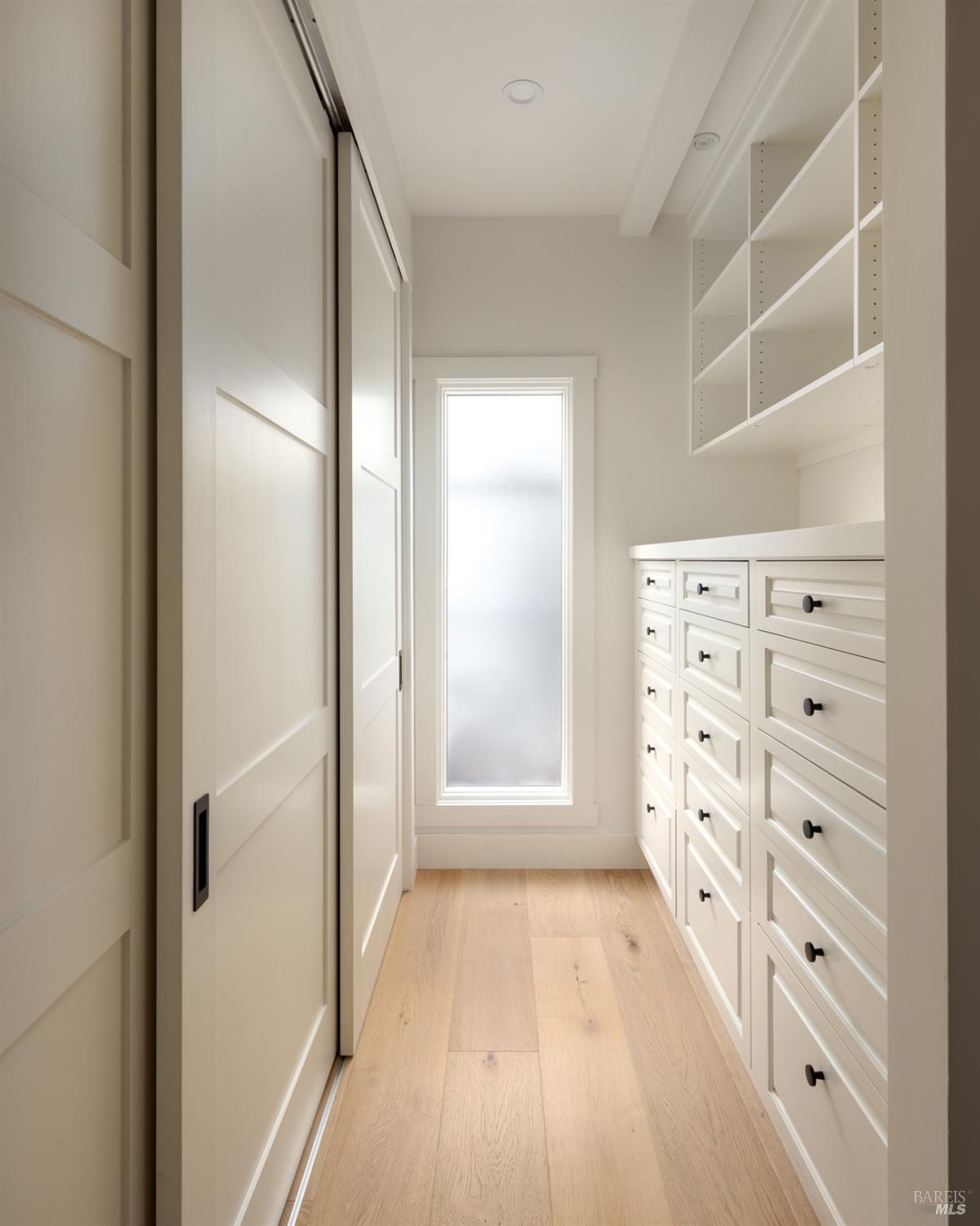 Detail Gallery Image 27 of 53 For 114 Jamaica St, Tiburon,  CA 94920 - 4 Beds | 4/1 Baths