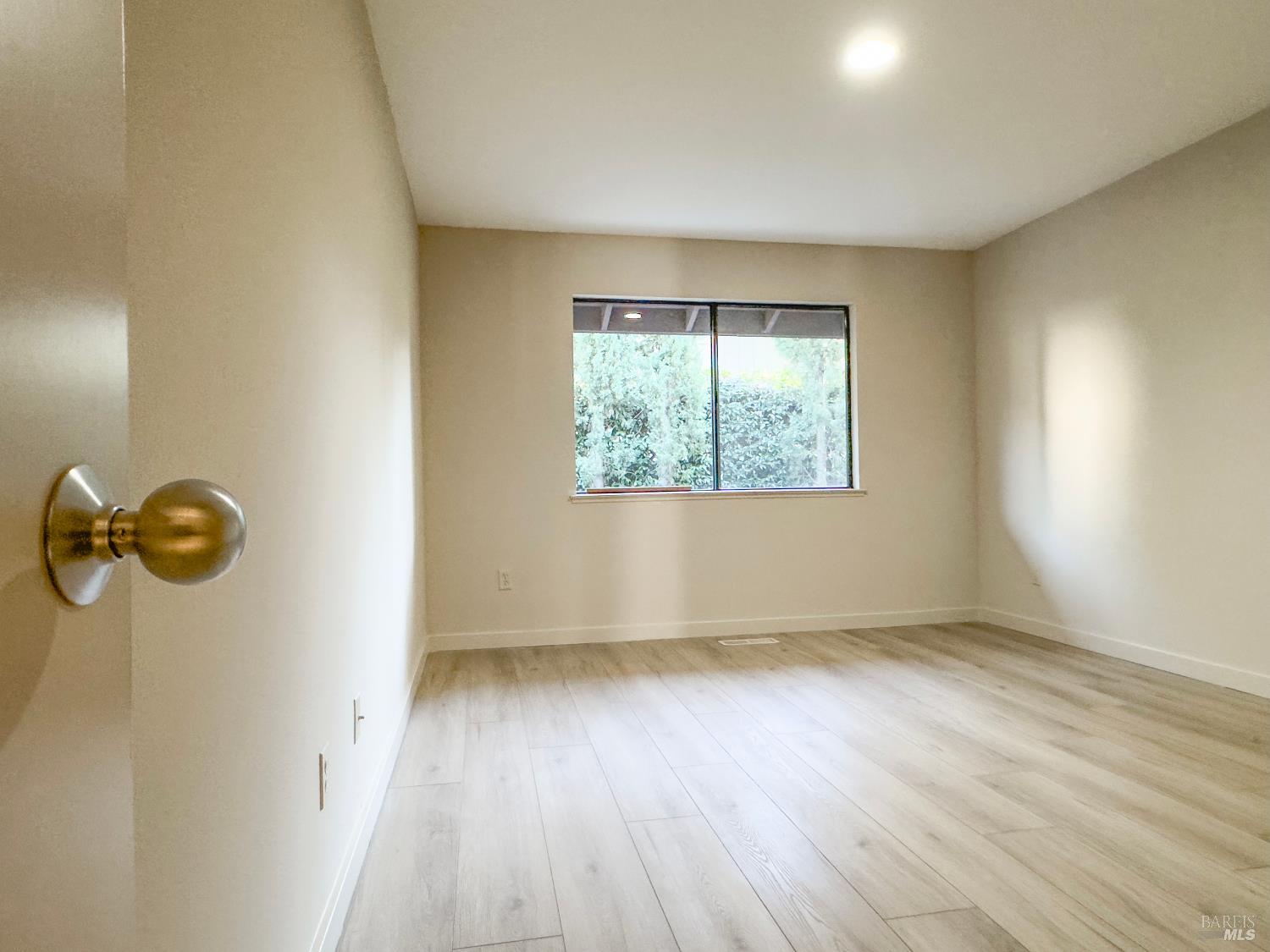 Detail Gallery Image 20 of 34 For 380 Las Casitas Ct, Sonoma,  CA 95476 - 2 Beds | 2 Baths