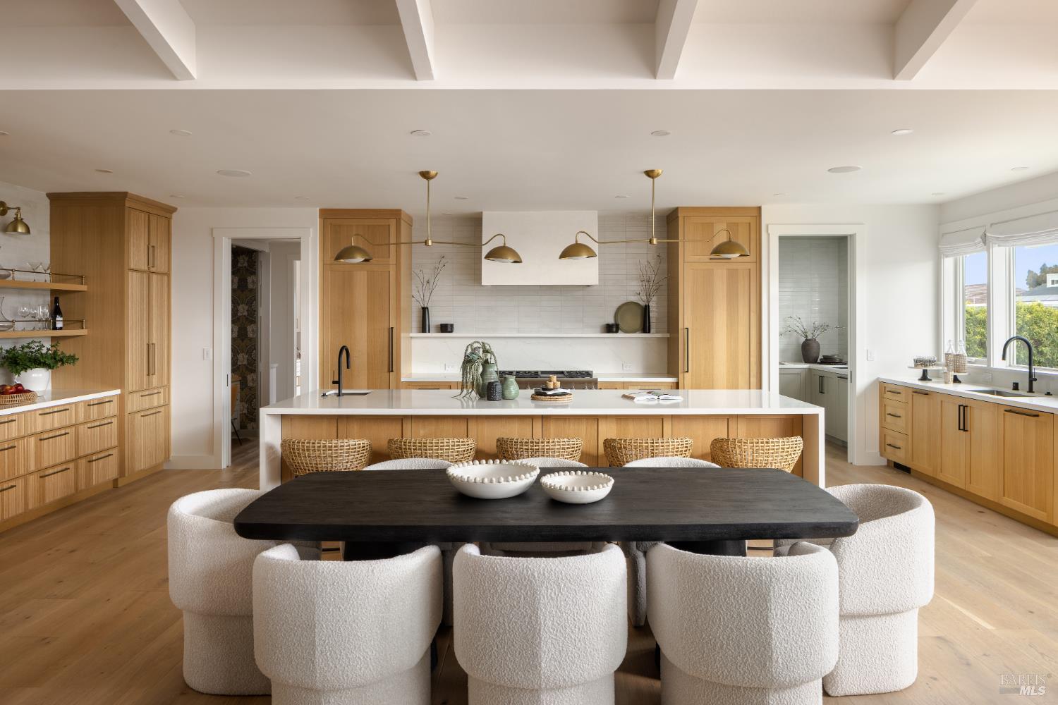 Detail Gallery Image 10 of 53 For 114 Jamaica St, Tiburon,  CA 94920 - 4 Beds | 4/1 Baths