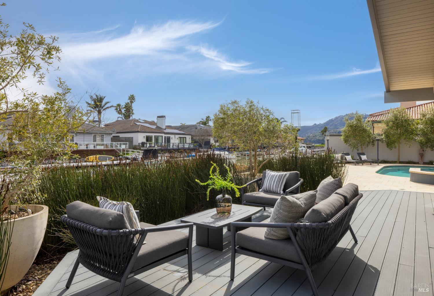 Detail Gallery Image 47 of 53 For 114 Jamaica St, Tiburon,  CA 94920 - 4 Beds | 4/1 Baths