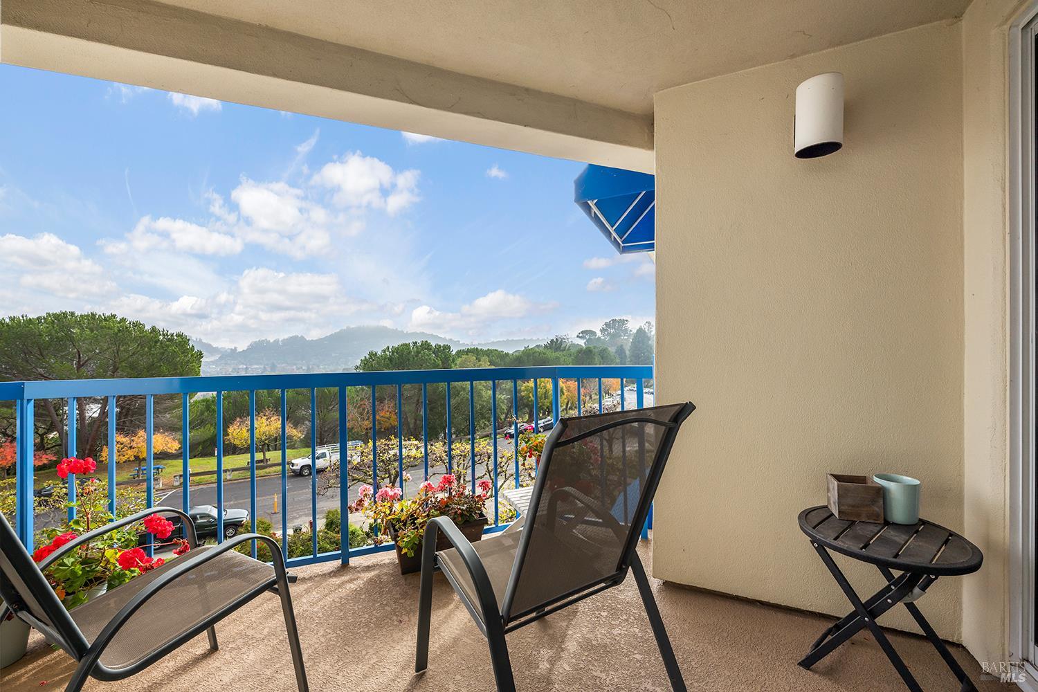 Detail Gallery Image 13 of 34 For 100 Thorndale Dr #353,  San Rafael,  CA 94903 - 1 Beds | 1/1 Baths