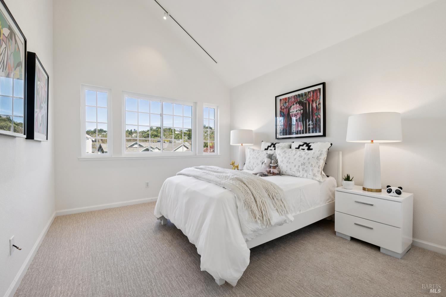 Detail Gallery Image 33 of 47 For 11 Gretchen Pl, Greenbrae,  CA 94904 - 4 Beds | 2/1 Baths