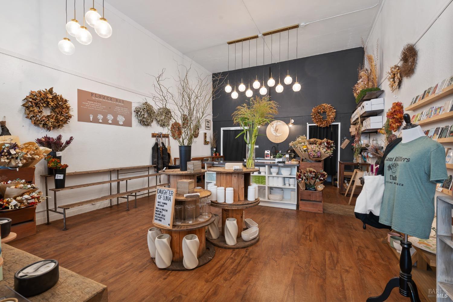 Detail Gallery Image 41 of 73 For 106 W J St, Benicia,  CA 94510 - – Beds | – Baths