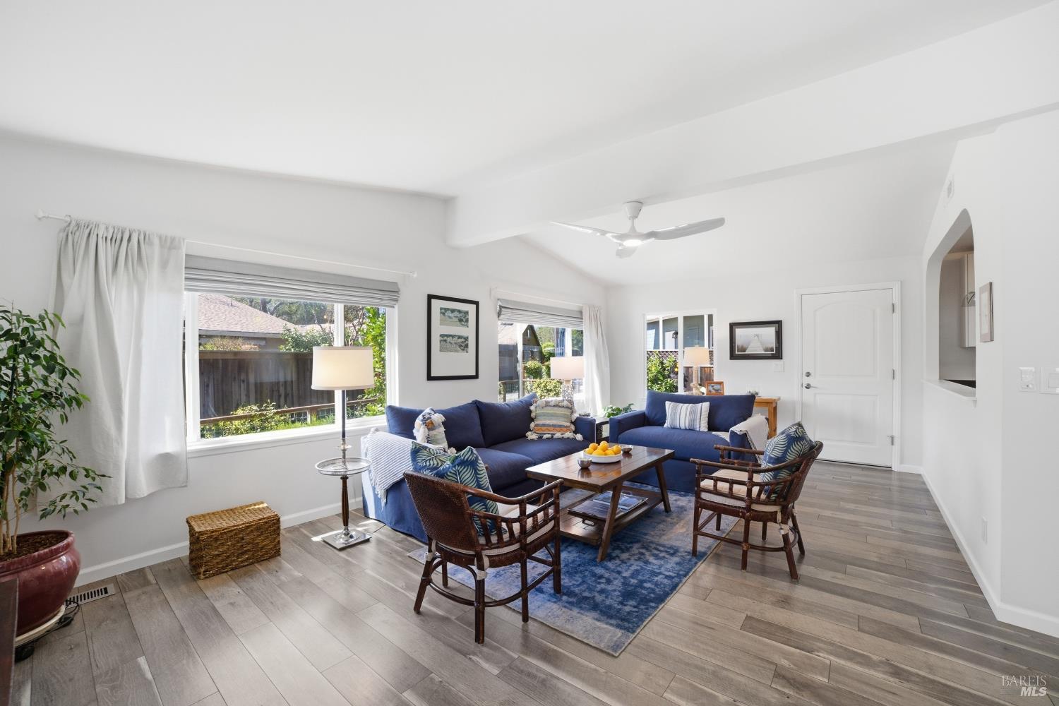 Detail Gallery Image 11 of 31 For 14 San Lucas Ct, Saint Helena,  CA 94574 - 2 Beds | 2 Baths