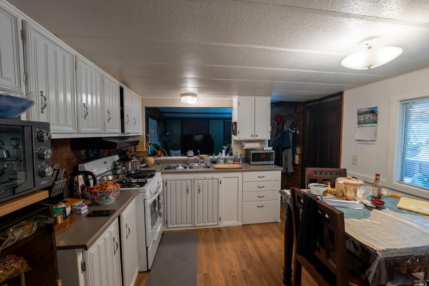 Detail Gallery Image 36 of 37 For 6750 Highway 20 Unkn, Ukiah,  CA 95482 - 4 Beds | 2 Baths