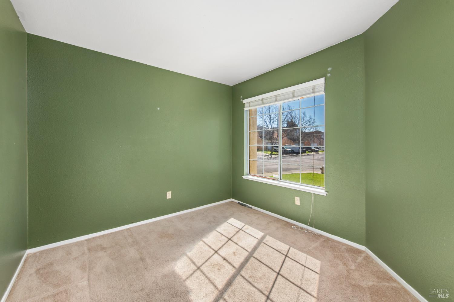Detail Gallery Image 17 of 32 For 944 Bauman Ct, Suisun City,  CA 94585 - 3 Beds | 2 Baths
