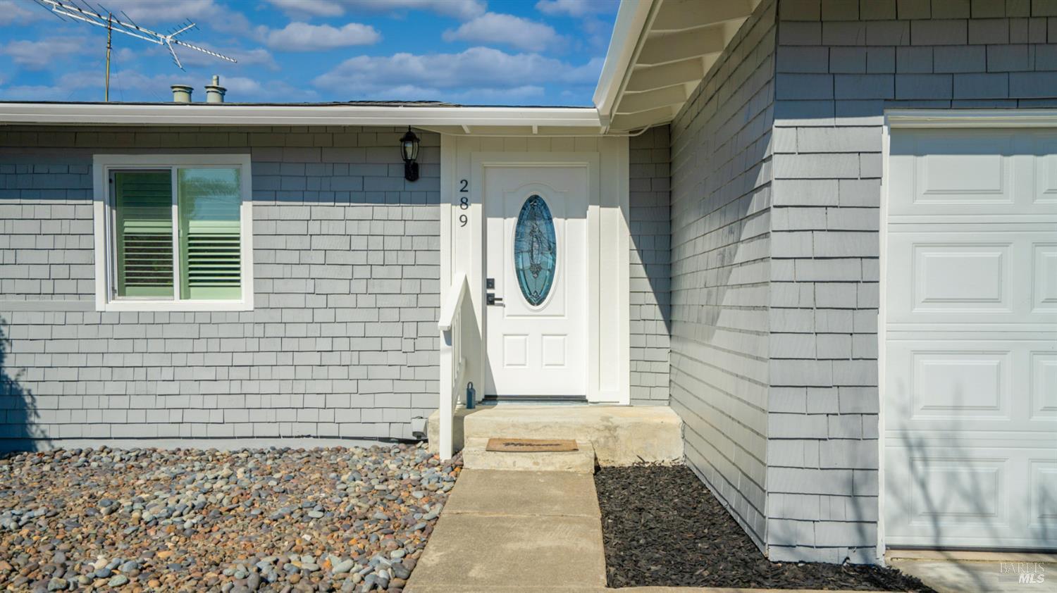 Detail Gallery Image 3 of 54 For 289 Montego Key, Novato,  CA 94949 - 3 Beds | 2 Baths