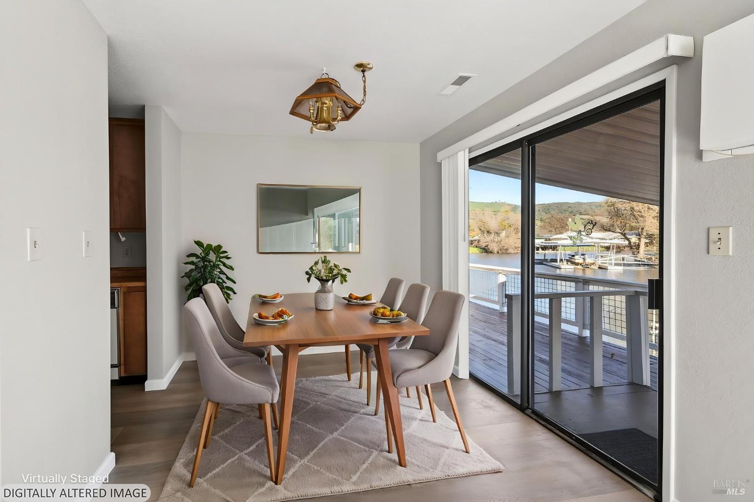 Detail Gallery Image 8 of 46 For 584 Bass Ln, Clearlake Oaks,  CA 95423 - 2 Beds | 2 Baths