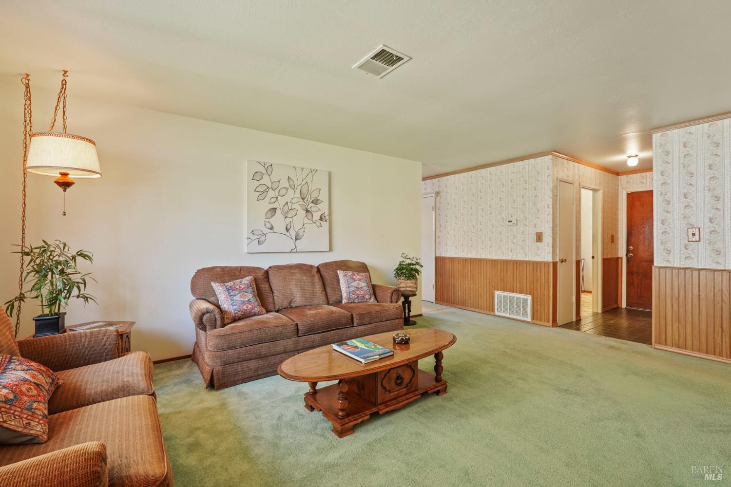 Detail Gallery Image 7 of 47 For 724 E Atlantic Ave, Fairfield,  CA 94533 - 4 Beds | 2 Baths