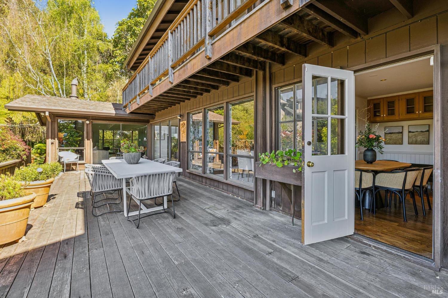 Detail Gallery Image 45 of 61 For 16 Malvino Ct, Tiburon,  CA 94920 - 4 Beds | 2/1 Baths