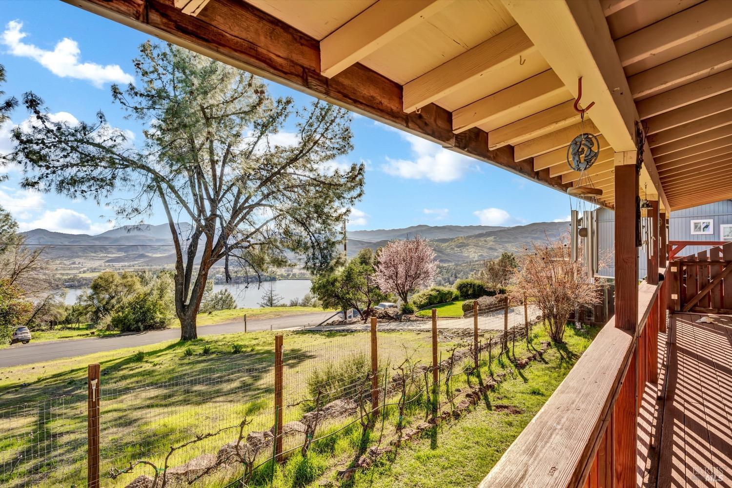 Detail Gallery Image 16 of 27 For 16593 Buckhorn Rd, Hidden Valley Lake,  CA 95467 - 2 Beds | 2 Baths