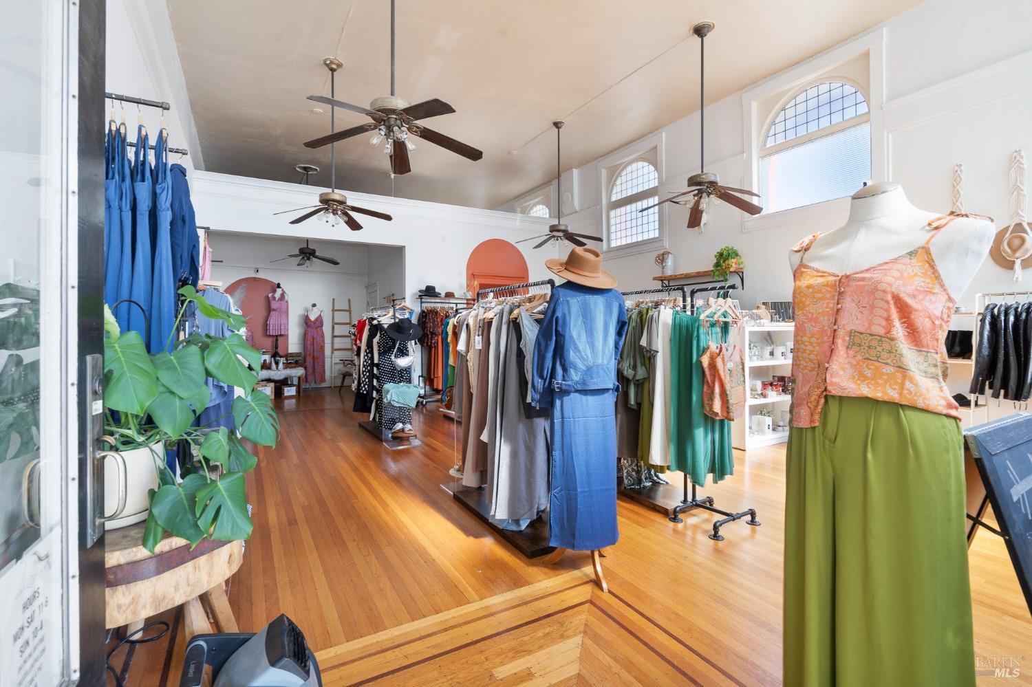 Detail Gallery Image 38 of 73 For 106 W J St, Benicia,  CA 94510 - – Beds | – Baths