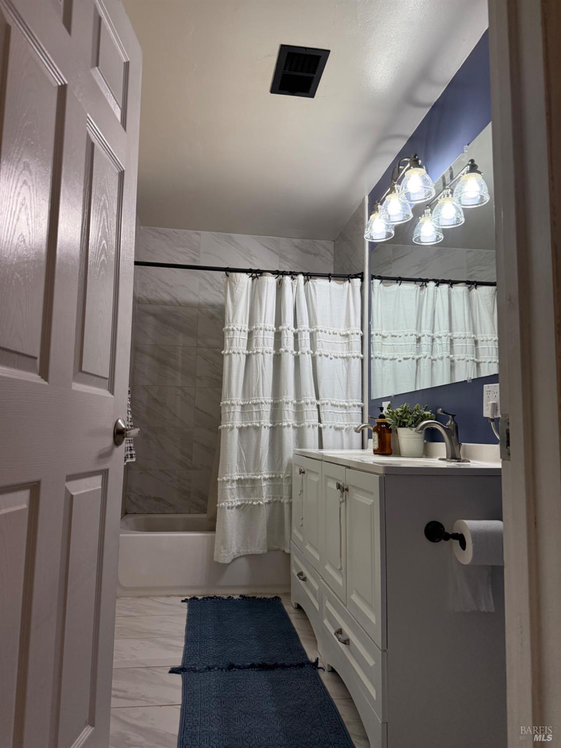 Detail Gallery Image 11 of 13 For 366 San Andreas St, Fairfield,  CA 94533 - 3 Beds | 2 Baths