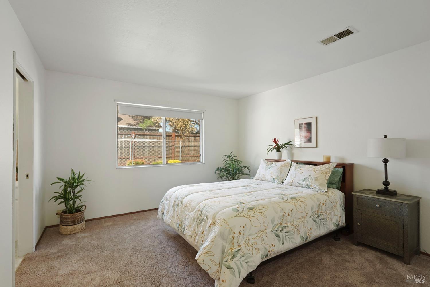 Detail Gallery Image 23 of 47 For 724 E Atlantic Ave, Fairfield,  CA 94533 - 4 Beds | 2 Baths