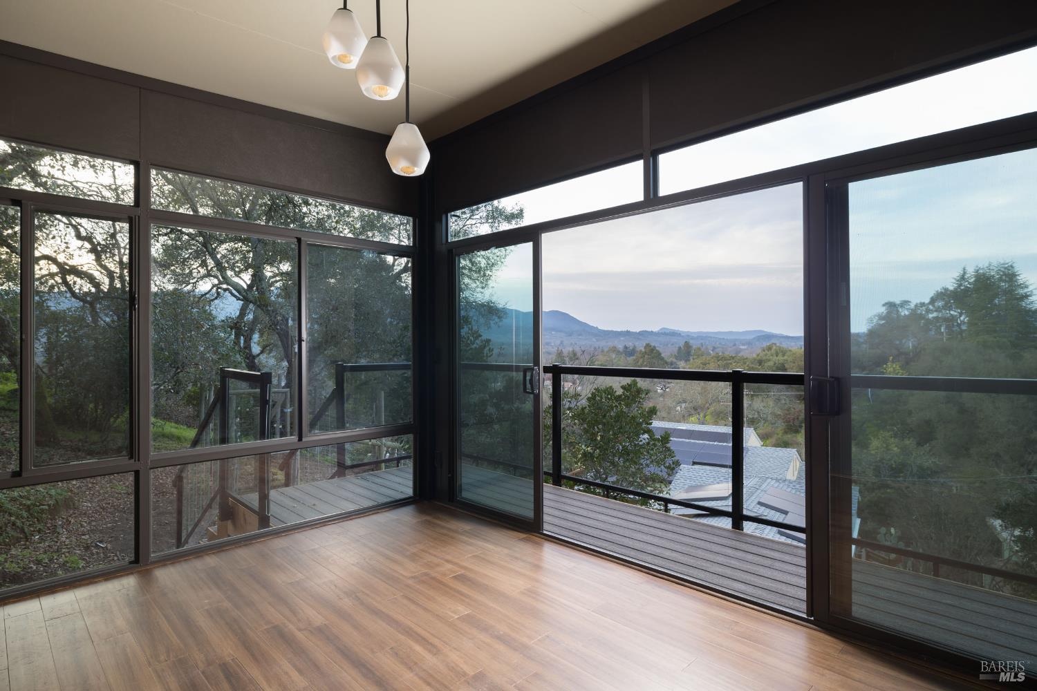 Detail Gallery Image 41 of 44 For 232 Sunnyside Ave, Sonoma,  CA 95476 - 4 Beds | 4 Baths