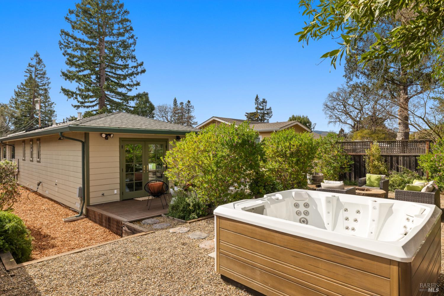 Detail Gallery Image 32 of 37 For 16 Washington Ave, San Rafael,  CA 94903 - 4 Beds | 2 Baths