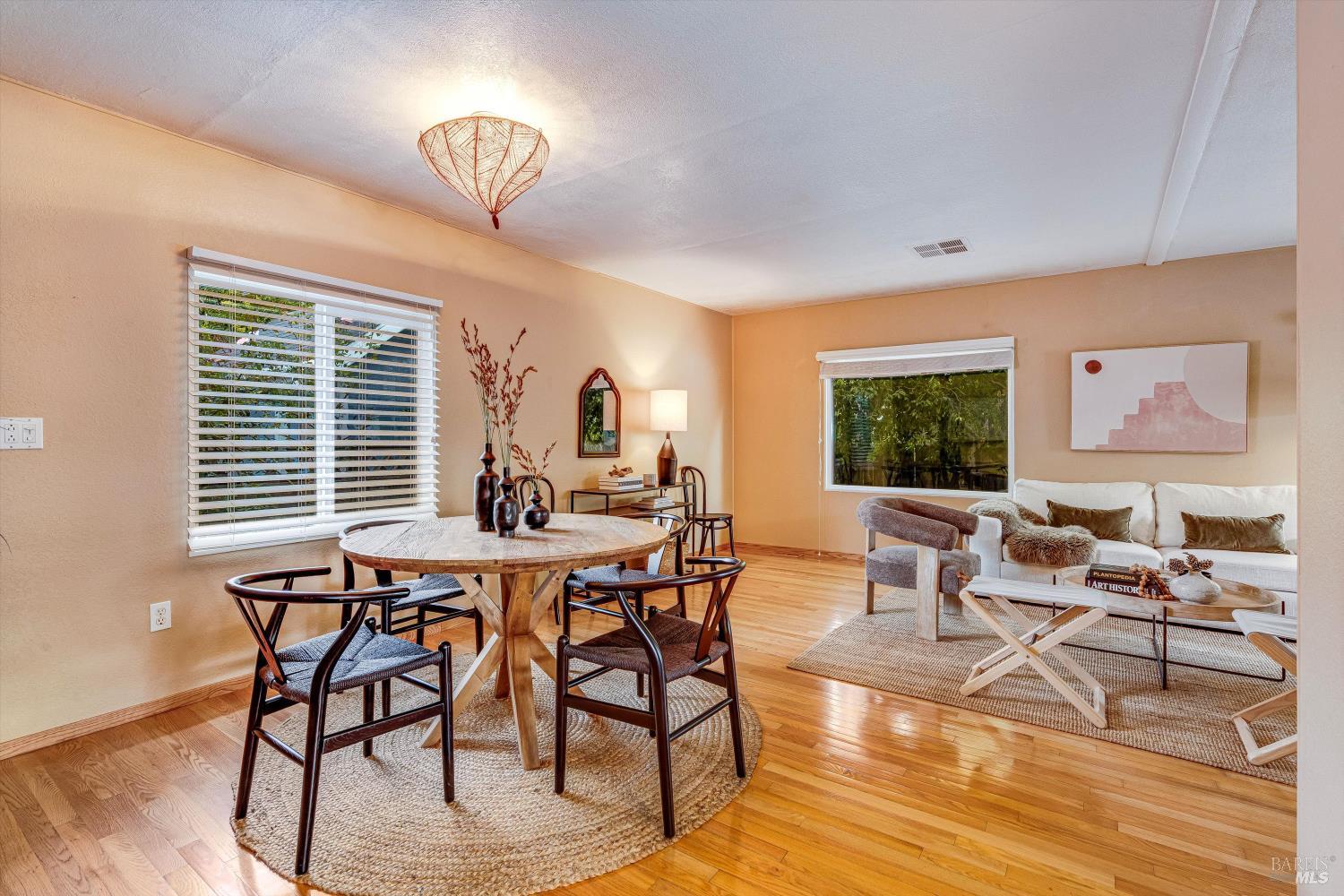 Detail Gallery Image 19 of 44 For 166 Seven Flags Cir, Sonoma,  CA 95476 - 2 Beds | 2 Baths