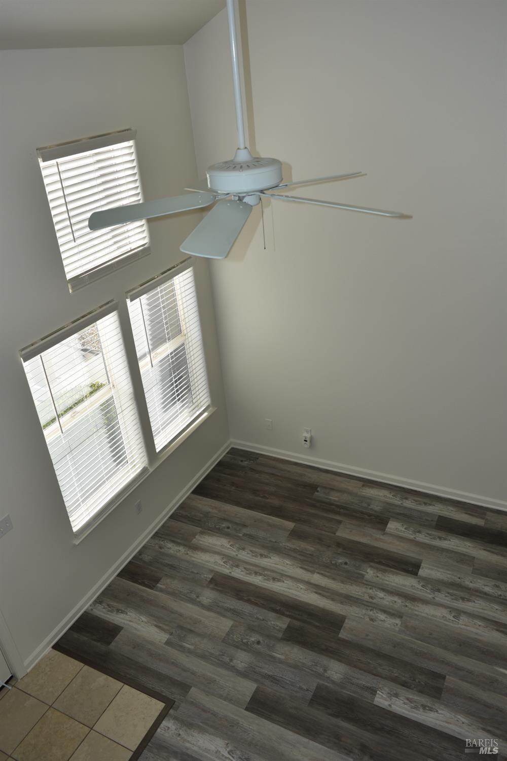 Detail Gallery Image 9 of 35 For 112 Treadway Ct, Cloverdale,  CA 95425 - 2 Beds | 2 Baths