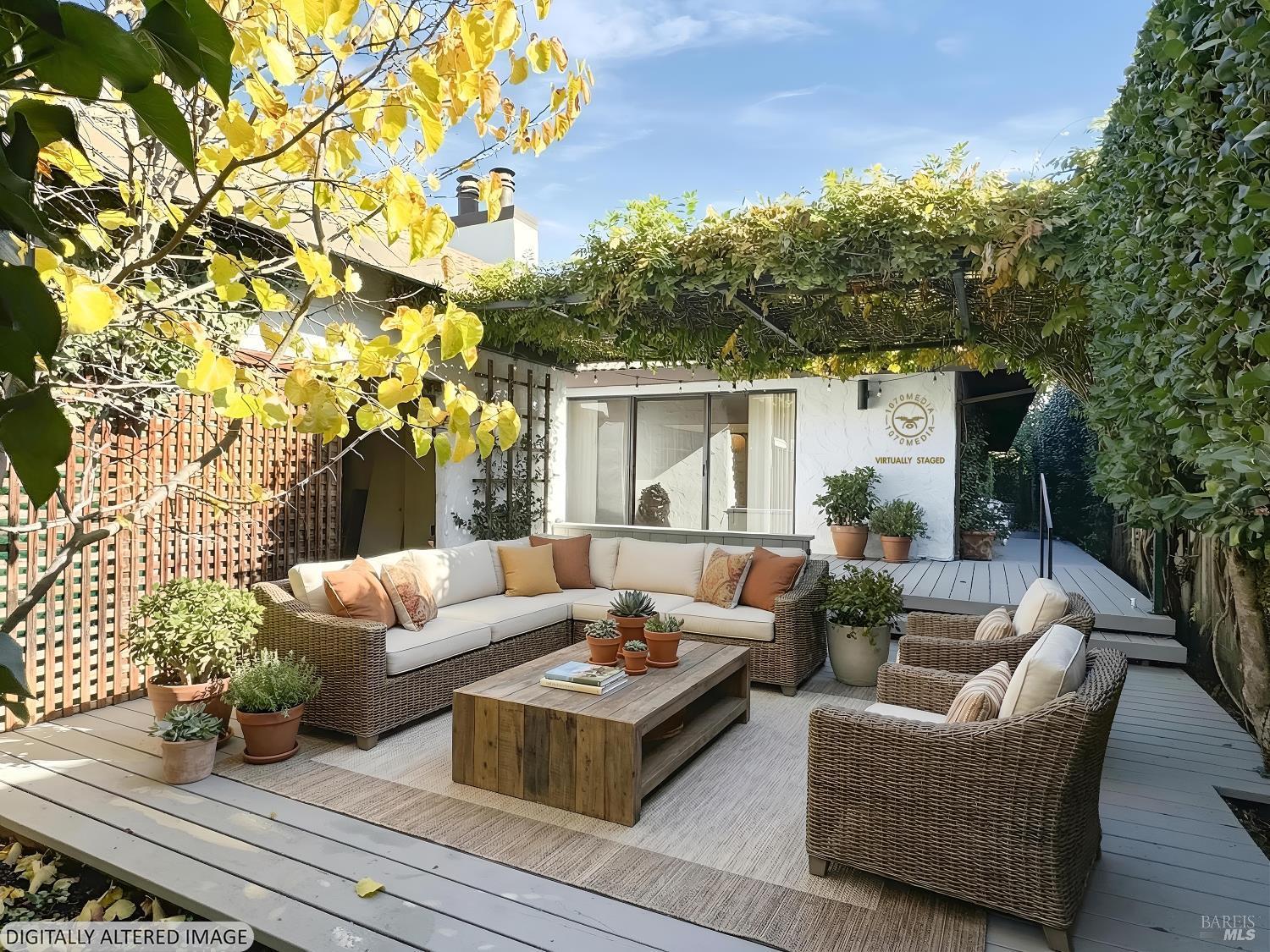 Detail Gallery Image 2 of 34 For 380 Las Casitas Ct, Sonoma,  CA 95476 - 2 Beds | 2 Baths