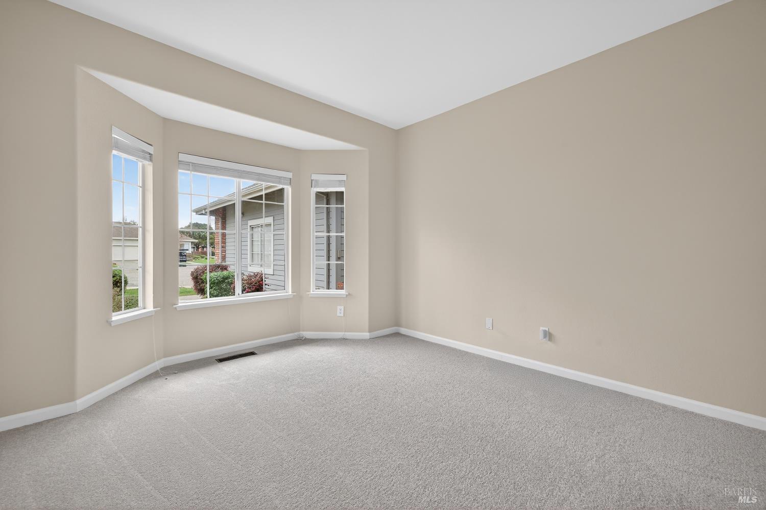 Detail Gallery Image 45 of 56 For 6745 Wintergreen Ct, Santa Rosa,  CA 95409 - 2 Beds | 2 Baths