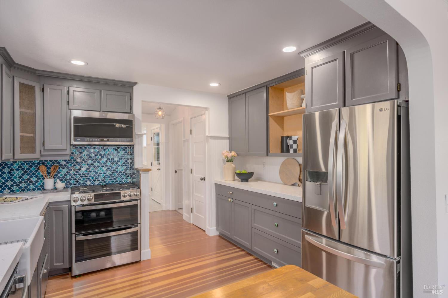 Detail Gallery Image 7 of 44 For 232 Sunnyside Ave, Sonoma,  CA 95476 - 4 Beds | 4 Baths