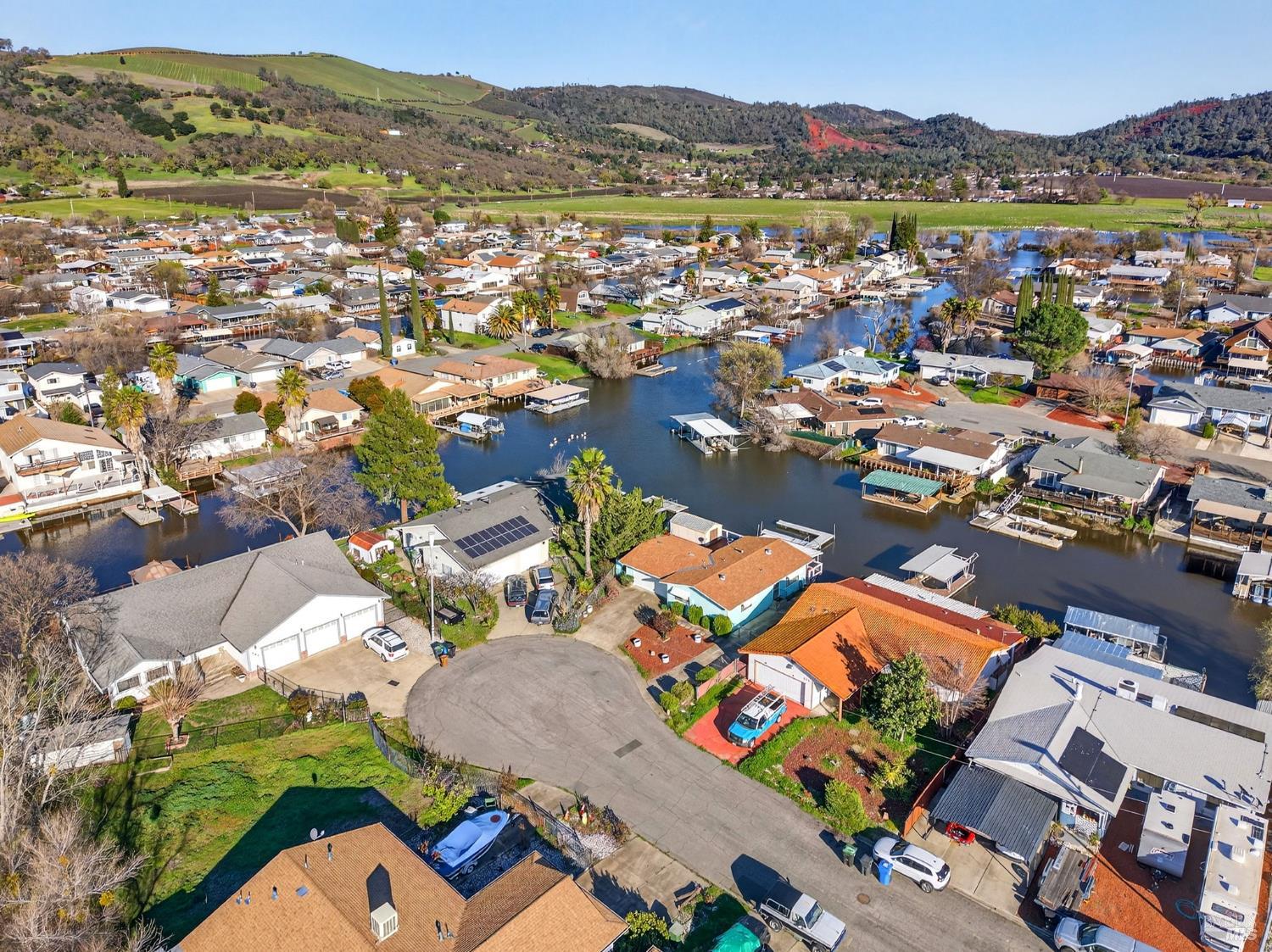 Detail Gallery Image 42 of 46 For 584 Bass Ln, Clearlake Oaks,  CA 95423 - 2 Beds | 2 Baths