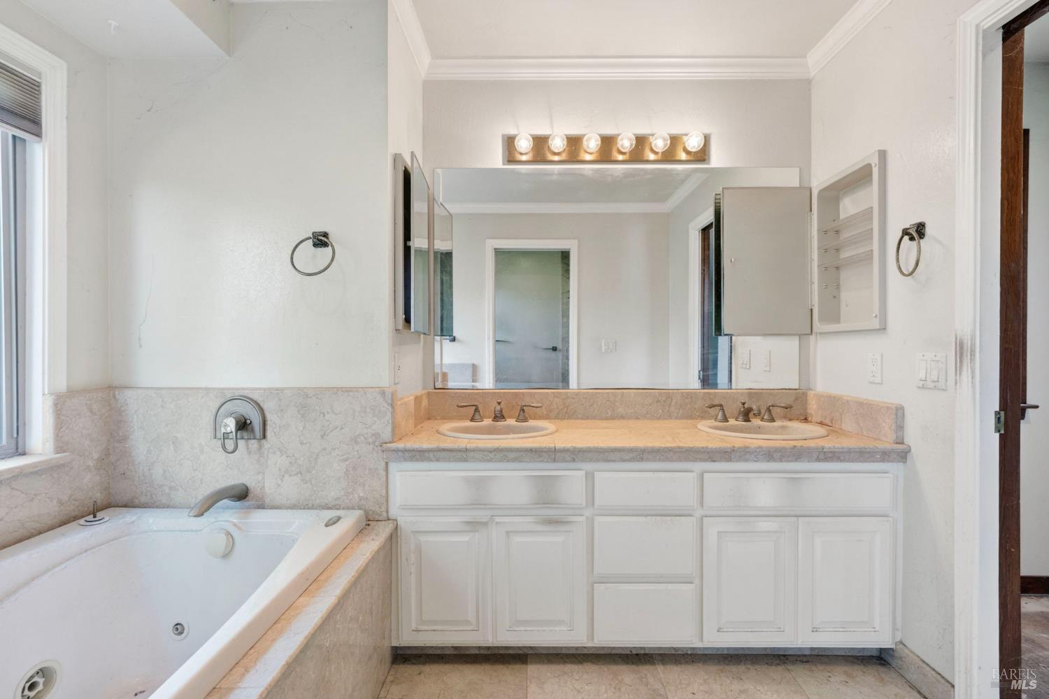 Detail Gallery Image 54 of 85 For 170 Irwin St, San Rafael,  CA 94901 - 3 Beds | 2 Baths
