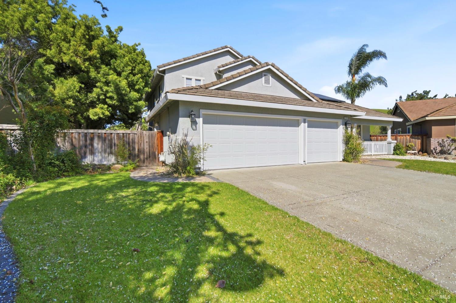 Detail Gallery Image 3 of 51 For 2707 Tuckaway Ct, Fairfield,  CA 94534 - 5 Beds | 3 Baths