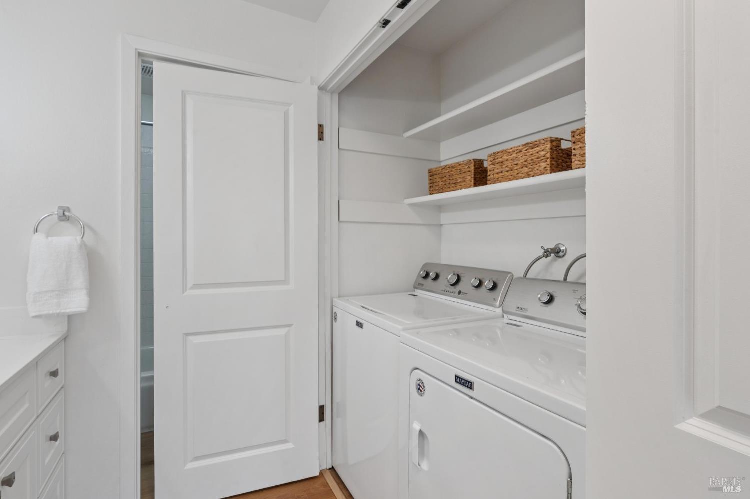 Detail Gallery Image 17 of 24 For 574 Seaver Dr, Mill Valley,  CA 94941 - 1 Beds | 1 Baths