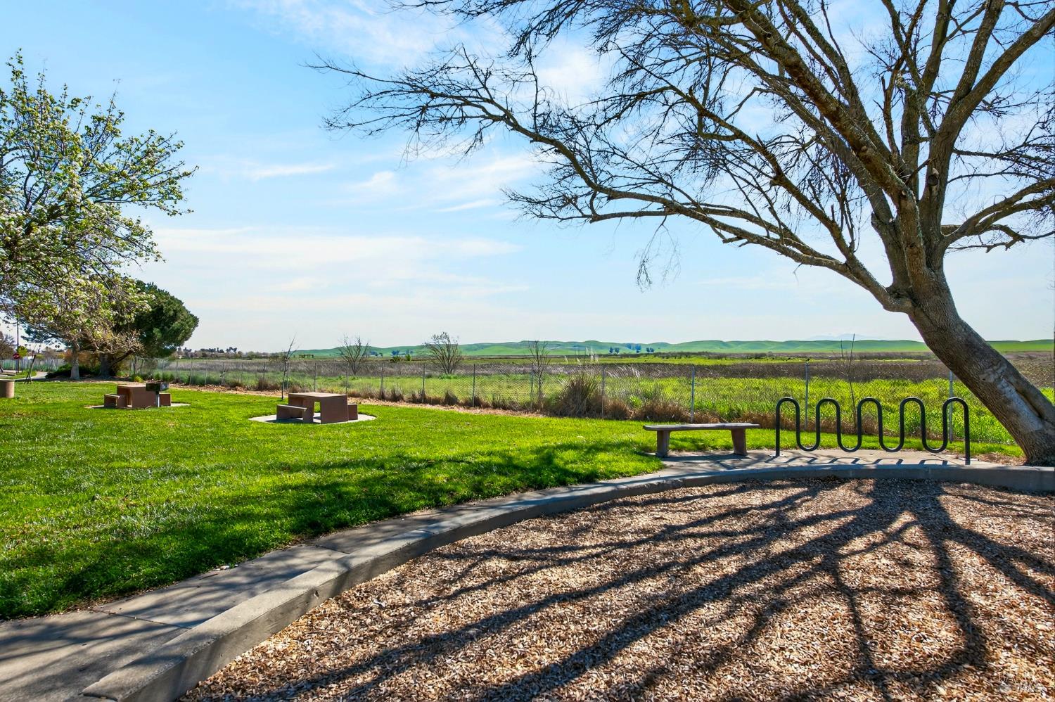 Detail Gallery Image 31 of 32 For 944 Bauman Ct, Suisun City,  CA 94585 - 3 Beds | 2 Baths