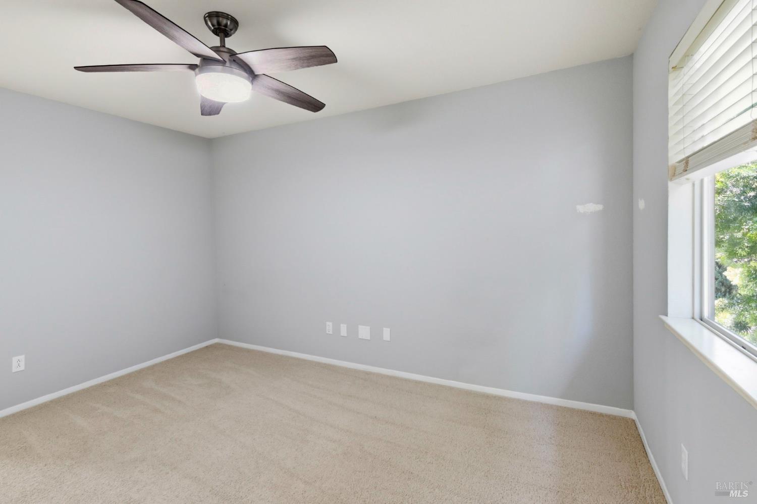 Detail Gallery Image 31 of 51 For 2707 Tuckaway Ct, Fairfield,  CA 94534 - 5 Beds | 3 Baths