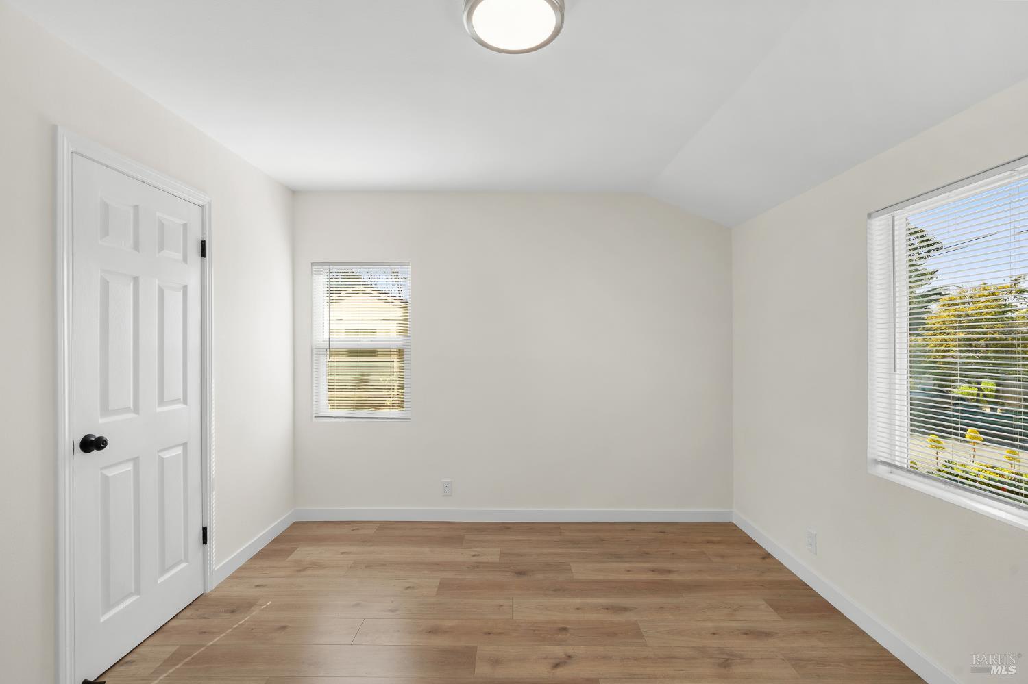 Detail Gallery Image 23 of 36 For 8 Corte Dorado Ct, Benicia,  CA 94510 - 2 Beds | 1 Baths