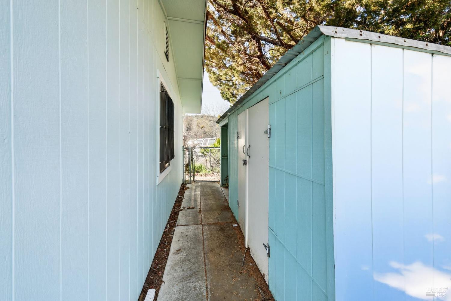 Detail Gallery Image 29 of 46 For 584 Bass Ln, Clearlake Oaks,  CA 95423 - 2 Beds | 2 Baths