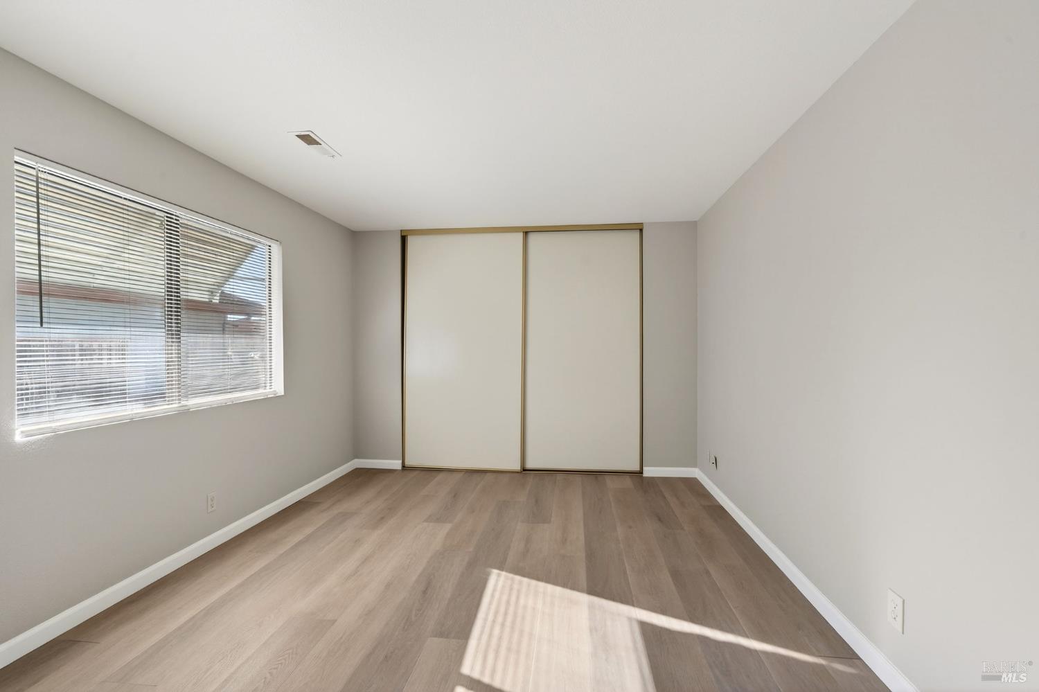 Detail Gallery Image 15 of 46 For 584 Bass Ln, Clearlake Oaks,  CA 95423 - 2 Beds | 2 Baths