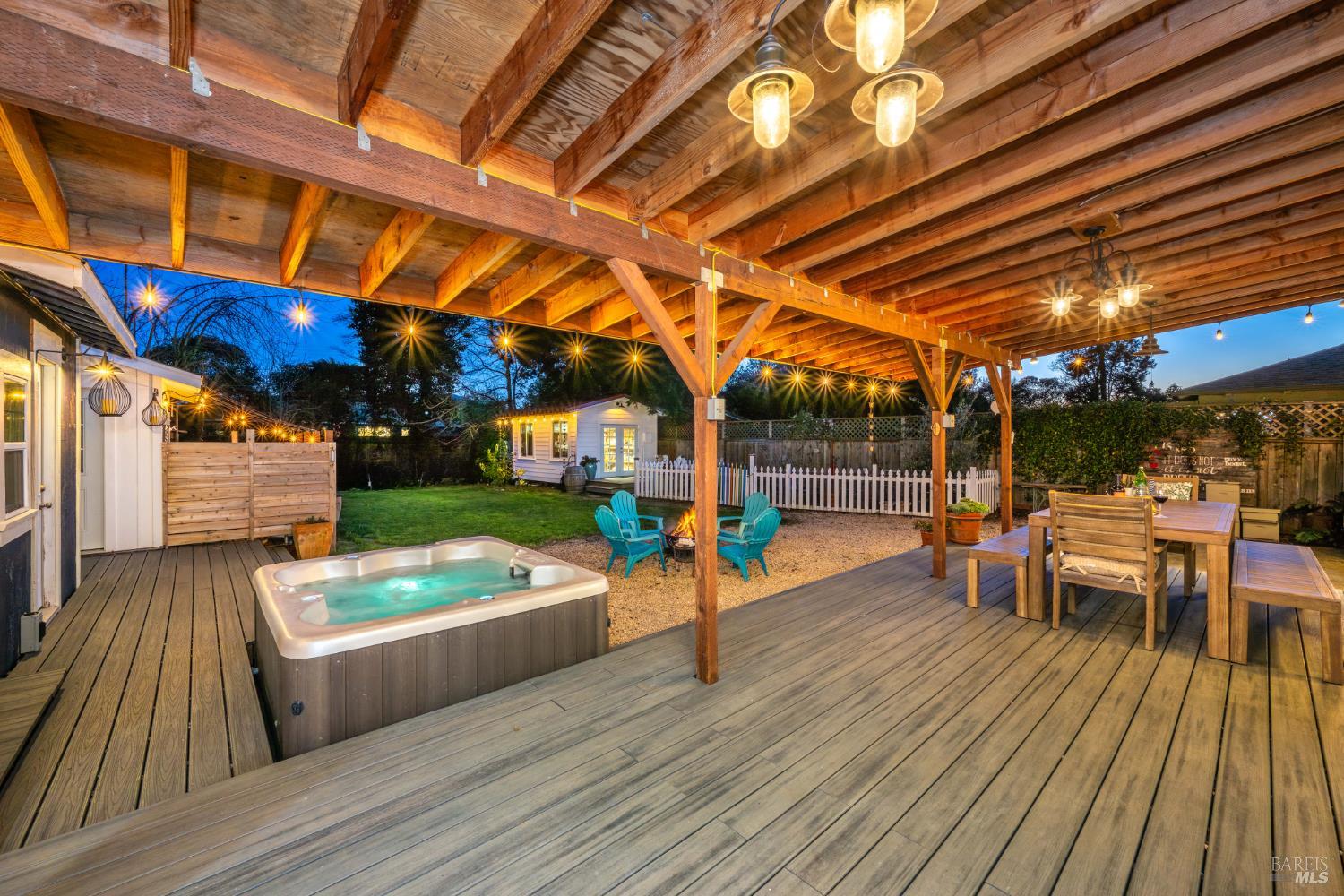 Detail Gallery Image 7 of 71 For 3056 Spring Creek Dr, Santa Rosa,  CA 95405 - 3 Beds | 1 Baths