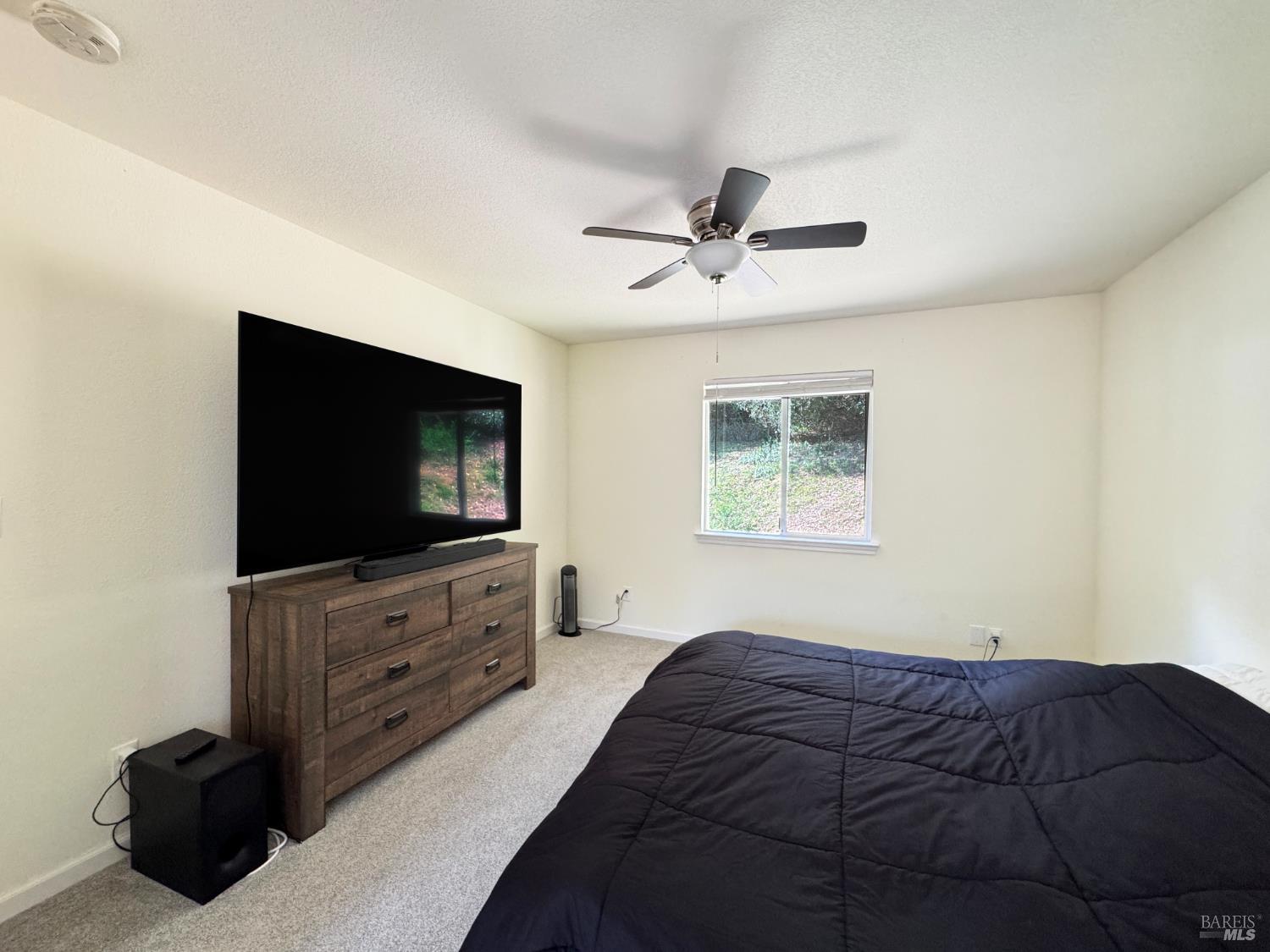 Detail Gallery Image 20 of 70 For 14605 Tomki Rd, Redwood Valley,  CA 95470 - 3 Beds | 2 Baths