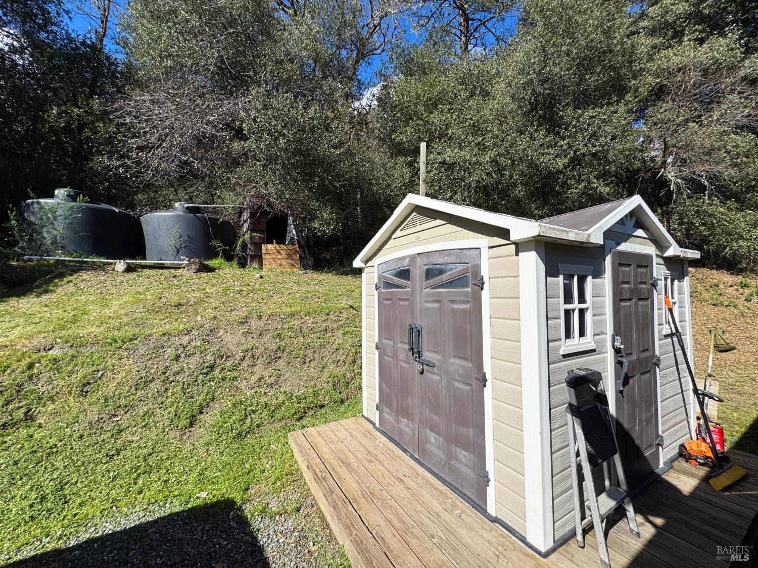 Detail Gallery Image 24 of 70 For 14605 Tomki Rd, Redwood Valley,  CA 95470 - 3 Beds | 2 Baths
