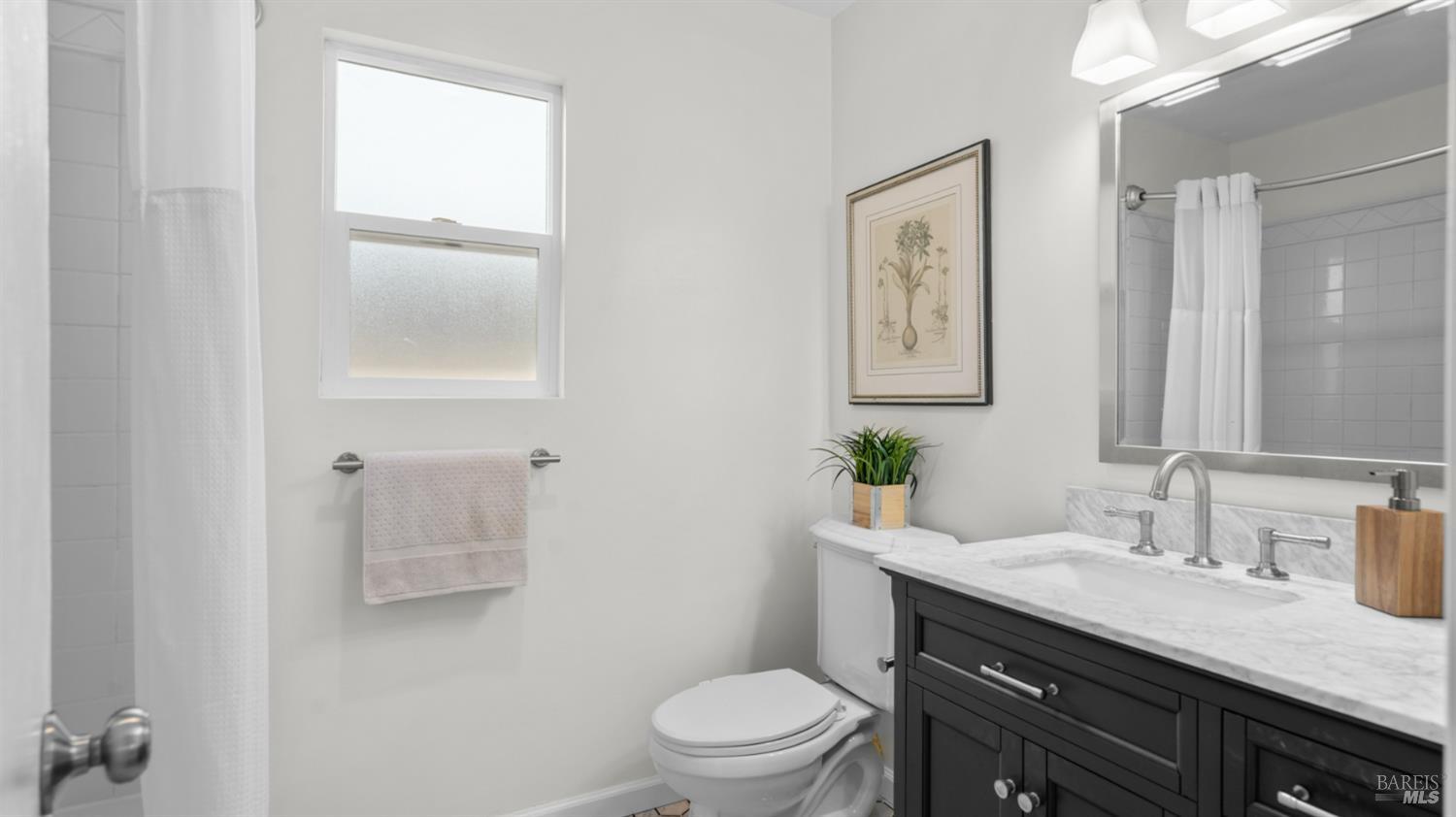 Detail Gallery Image 23 of 54 For 289 Montego Key, Novato,  CA 94949 - 3 Beds | 2 Baths
