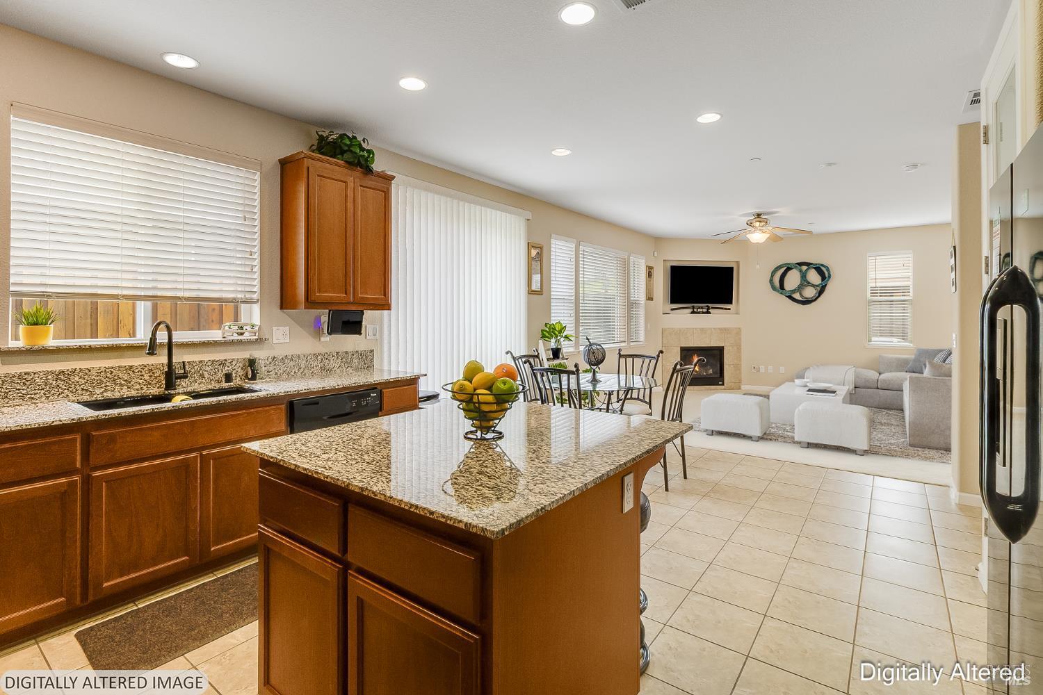 Detail Gallery Image 6 of 64 For 2300 Verona Dr, Pittsburg,  CA 94565 - 4 Beds | 2/1 Baths