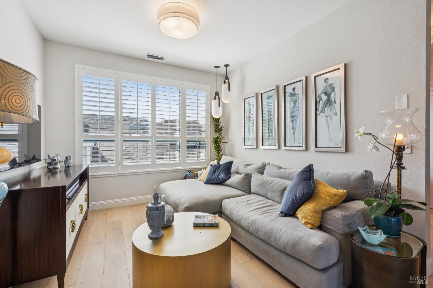 Detail Gallery Image 12 of 82 For 6060 Shelter Bay Ave, Mill Valley,  CA 94941 - 2 Beds | 2 Baths