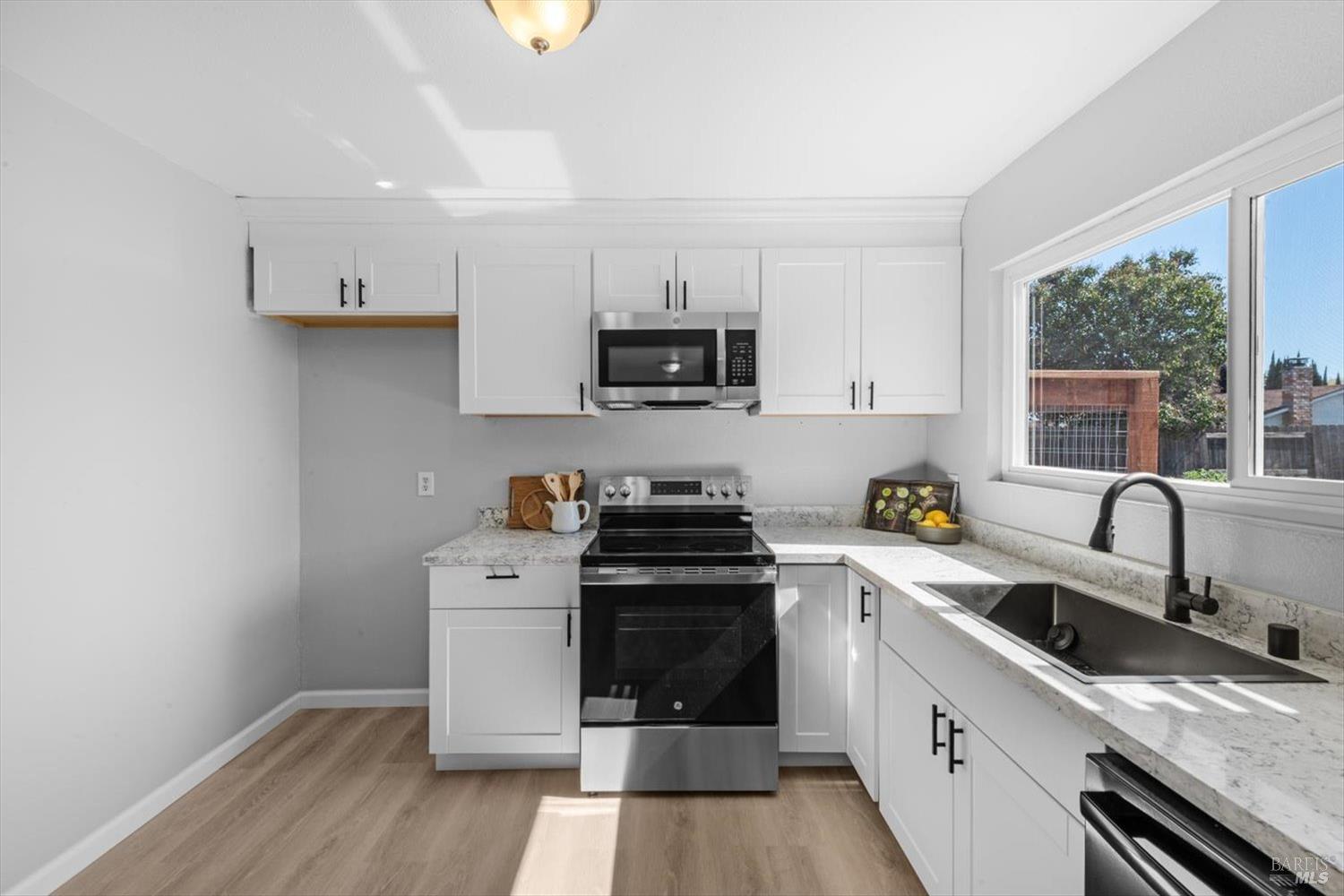 Detail Gallery Image 18 of 59 For 154 Brockton Ct, Vacaville,  CA 95687 - 3 Beds | 1 Baths