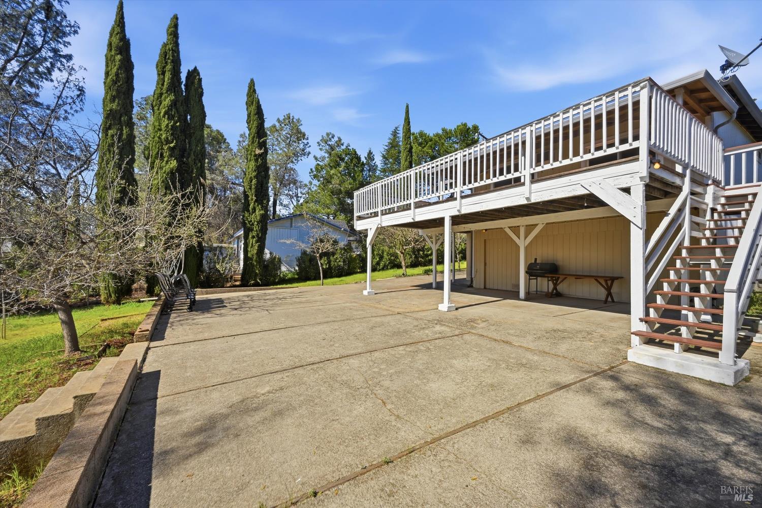 Detail Gallery Image 6 of 35 For 16625 Pinecrest Ct, Hidden Valley Lake,  CA 95467 - 2 Beds | 3 Baths