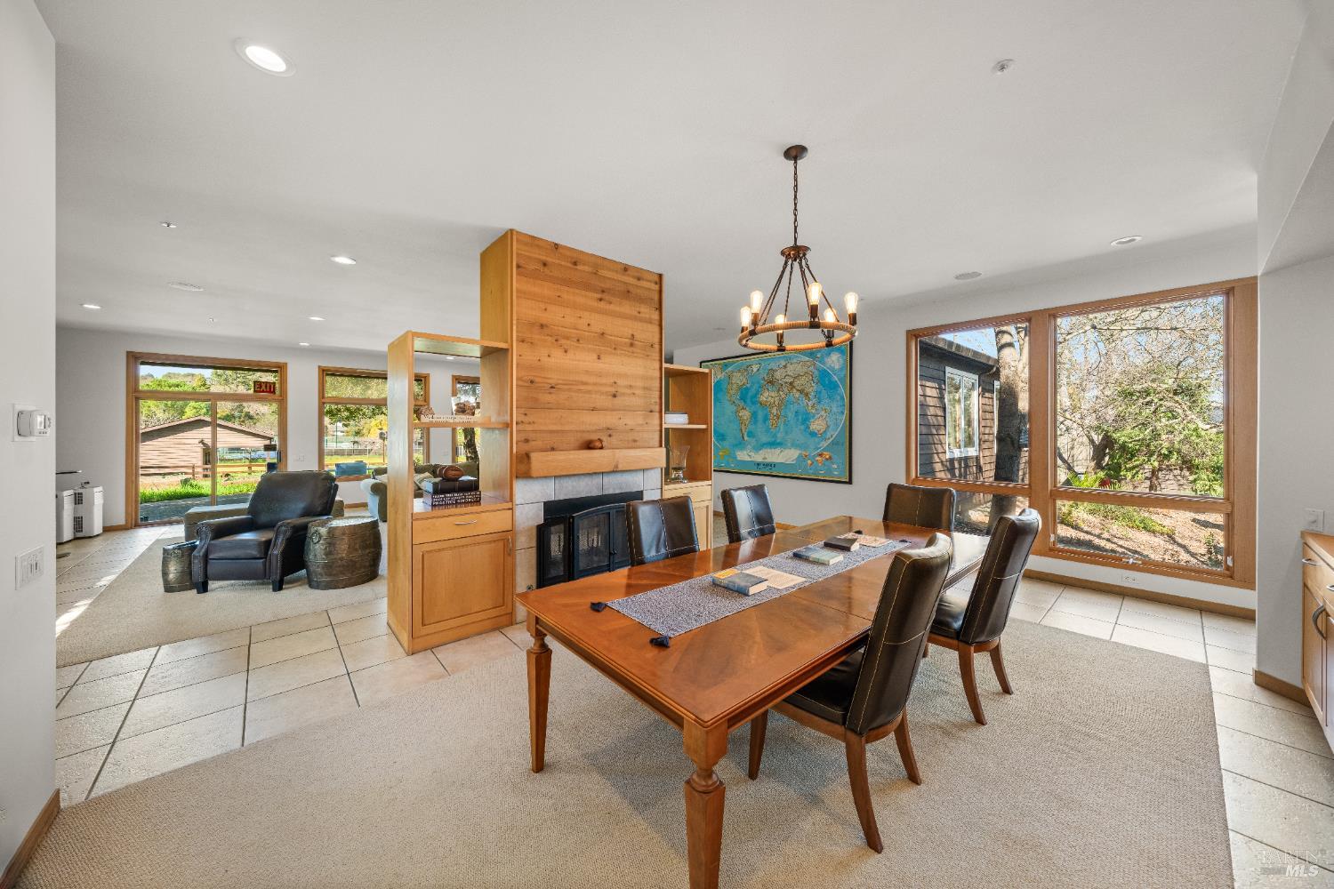 Detail Gallery Image 32 of 45 For 8 Circle Rd, San Rafael,  CA 94903 - 10 Beds | 6/1 Baths