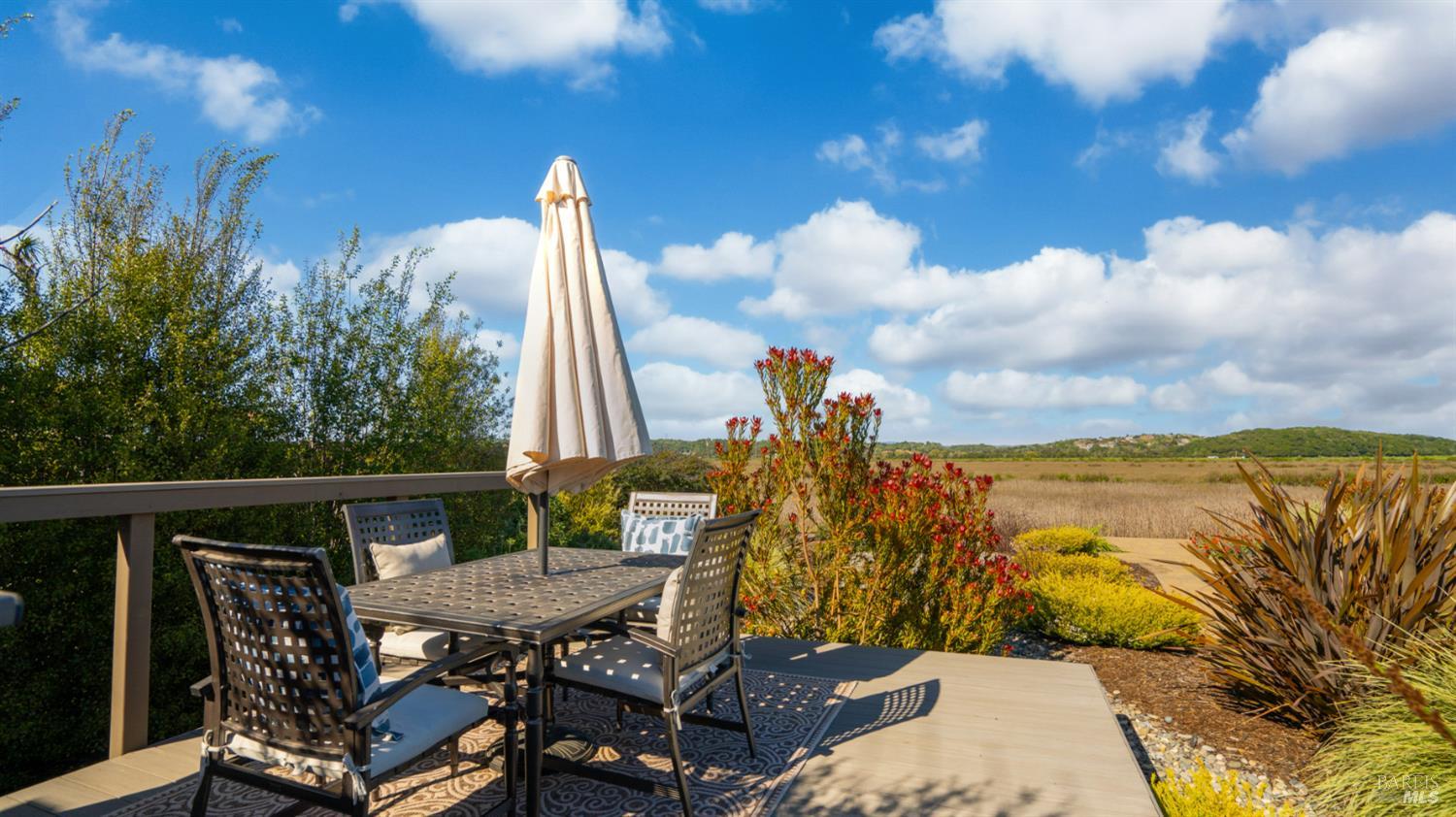 Detail Gallery Image 28 of 54 For 289 Montego Key, Novato,  CA 94949 - 3 Beds | 2 Baths