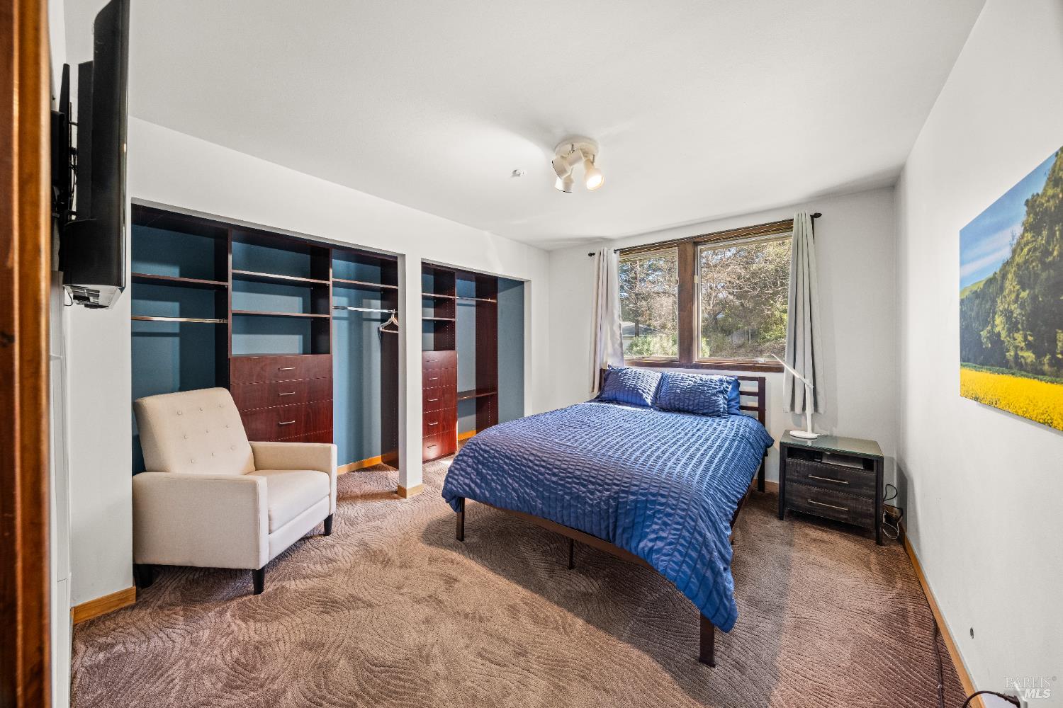 Detail Gallery Image 22 of 45 For 8 Circle Rd, San Rafael,  CA 94903 - 10 Beds | 6/1 Baths