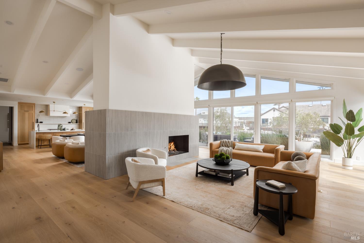 Detail Gallery Image 7 of 53 For 114 Jamaica St, Tiburon,  CA 94920 - 4 Beds | 4/1 Baths